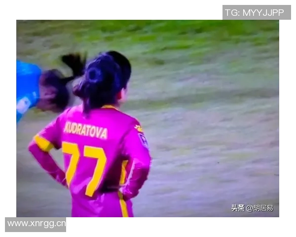 武汉女足上半场补时阶段失误被扳平浪费机会遭遇惩罚的教训